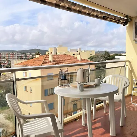 Appartement 2 Pieces Au Lavandou, Proche Plage, Avec Terrasse - Fr-1-251-860 Apartment