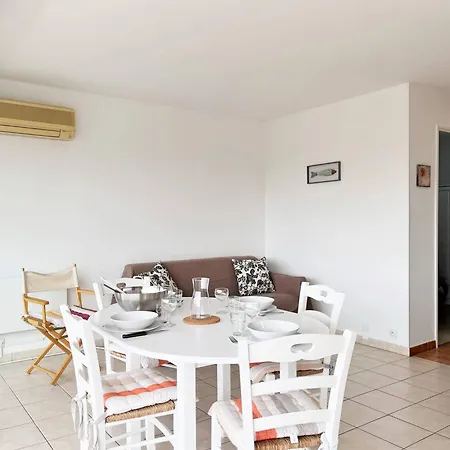 Apartment Appartement 2 Pieces Au Lavandou, Proche Plage, Avec Terrasse - Fr-1-251-860